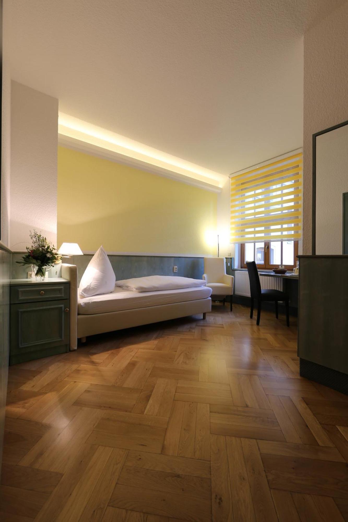 Parkhotel Plauen Pokoj fotografie